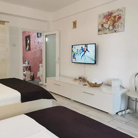 Bianca Studio